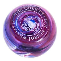 Queen's Platinum Jubilee Paperweight - 10 - 14 Day Delivery -JINY Shop u22004 jubilee paperweight co 1